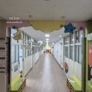 무룡초등학교 | 구름 타고 들어가는 병설유치원 복도 입구 감성 인테리어(울산무룡초등학교병설유치원환경개선)
