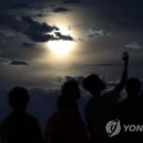 구름사이 이미지