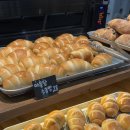 갓식빵 | 황룡강카페 장성 아문당 오픈런 후기 시그니처 롤식빵부터 갓 구운 소금빵까지 완벽했던 담양숨은맛집