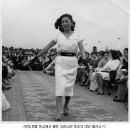 리찾사[중년카페-그때그시절]1959년 옥상에서 열린 한국 최초의 패션쇼 이미지