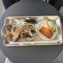 디저트흰 | 성수카페 스페셜 땡스 투 디저트 솔직 후기