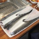 군자 장어 맛집 내부도 넓고 주차도 되는 장어시대 다 구워줘서 먹기 편해요