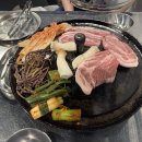 미나리솥뚜껑삼겹살 - 안성시 죽주로 228 | 미나리솥뚜껑삼겹살
