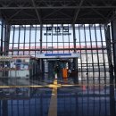 군산역 대합실 이미지