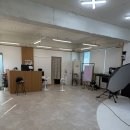 파란컴퓨터 | 광주 워너비스튜디오 — 파란빛 조명 속에서 완성된 무드