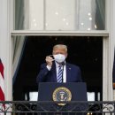 Doctor says Trump no longer at risk of transmitting virus 이미지