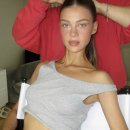 '베컴♥' 할리우드 배우이자 억만장자 넬슨 펠츠의 딸 니콜라 펠츠, 극뼈마름 45kg 미만 투혼…"내 아내 건들지마" 이미지