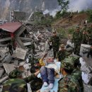 ﻿쓰촨 대지진서 구조된 ‘경례아기’, 대입서 0.003% 최상위 성적 이미지