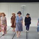 자신감 업 시니어 모델 이미지