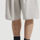 스웨트 원(SWEAT ONE) | 제로 Deep One Tuck Sweat Shorts Black 직접 입어보니 핏이 정말 예술이네요