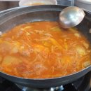 누름돌생고기김치찌개 이미지