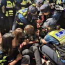 서초역 3번출구 앞 이미지