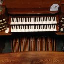 시대를 초월한 여성들의 목소리 | 영국 돈캐스터: 시간을 멈춘 듯한 고요, 영화 속 풍경을 거닐다