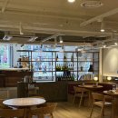 메가엠지씨커피이태원퀴논길점 | 이태원 브런치 카페 맛집 분위기 좋은 느좋 제이크 방문후기