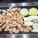 아침에 빵 굽는 마을 이미지
