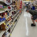 미국 Conagra CEO는 식료품 쇼핑객의 '쭈그리고 앉는' 행동에 주목합니다.그는 이를 '소비자가 예산을 늘리는 일시적인 행동 변화 이미지