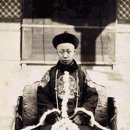 중국 마지막 황제 푸이가 자금성에서 쫓겨나는 모습 이미지