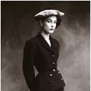 크리스토 발 발렌시아가에 의해 1940 년대와 1950 년대 사이에서 신비한 패션 이미지