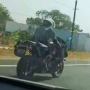 드디어 BMW의 미들급 레플리카 등장?! F450RR 스파이샷 이미지