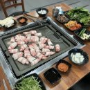 돈쌈 삼겹살 식당 이미지
