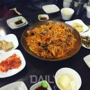 매콤&아삭한 콩나물과 쫄깃한 식감이 일품! 아귀찜 맛집 이미지