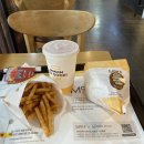 맘스터치 다대 낫개역점 이미지