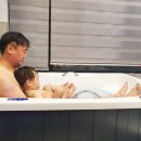 꽂지의 아침 B동 | 강릉 아기랑 가족펜션 스파있는 WB스파펜션 201호 후기