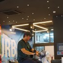 씨엔에이치 인더스트리얼 코리아(주) | 베스파 프리마베라 S와 스프린트 오피치나 8, 모토플렉스 서울점에서 만나는 프리미엄 바이크