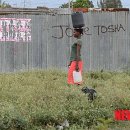 물동이 이고 가는 이미지