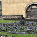 그래이프힐 | 에든버러 대학 ﻬ 스코틀랜드 국립박물관 ﻬ 그레이프라이어스 세메터리 ﻬ 코트야드 바이 메리어트