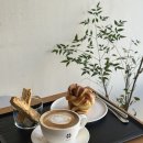 별보다카페 | [서울 한성대역] 카페 아카시아스, 성북천 카페 솔직후기