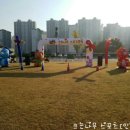 공룡 조형물 이미지