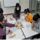 칼림바와 우쿨렐레반 이미지