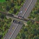Rail Trestle Over Highway - Concret 이미지