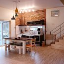 제주키즈풀빌라 나무와 아이 이미지