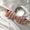 홍대 | 💅🏻여리여리한 원컬러 네일 받고 왔어요, 문네일 홍대점