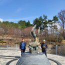전북 장수 신무산 (896.8m)과 금강발원지 뜬봉샘 이미지