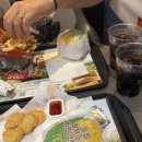 GS25충주금릉점 | 신상 맥도날드 충주 옥수수 버거/ 황치즈 미쯔, 초코칩/ 빽다방 우베라떼/ 몬치치 웨하스 후기