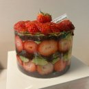 5240 | 창원 대표빵집 그린하우스 딸기녹차시루 딸기초코시루 내돈내산 후기