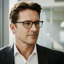 모던광학 | 40대 전문가에게 어울리는 희소성 모던 비즈니스 안경