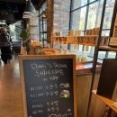 내동 1165(스타벅스 내동점 앞) | [김해 내동 / 내돈내산] 김덕규베이커리, 두쫀쿠 &amp; 두금빵 나오는 시간