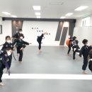 위풍당당 검무관 이미지