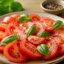 “토마토에 설탕 뿌리지 마세요”…뜻밖의 ‘이것’ 더하면 단맛에 감칠맛까지 이미지