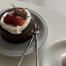 정원 건축사사무소 | [갱고반지하]창원카페 핫플 갱고반지하, 귀산카페에서 만나는 마창대교 뷰와 소금빵의 매력ෆ
