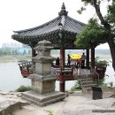 황포돗대 | 여주 신륵사 = 탑과 부도들, 강헌루, 수각, 일주문, 황포돗대