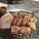 강동-천호-1189 | [천호 돈사돈]직접 구워주는 천호 고깃집 흑돼지 찐맛집 돈사돈