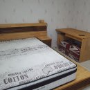 저상형 원목 침대 이미지