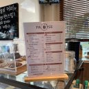 카페 퍼즈 이미지