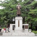중로1-220 | 거적 쓰고 밀려났던…광화문 ‘해치’의 팔자[이기환의 Hi-story](106)