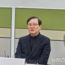 '윤석열 내란재판 변호인' 윤갑근 "충북지사 출마 생각 정리 중" 이미지